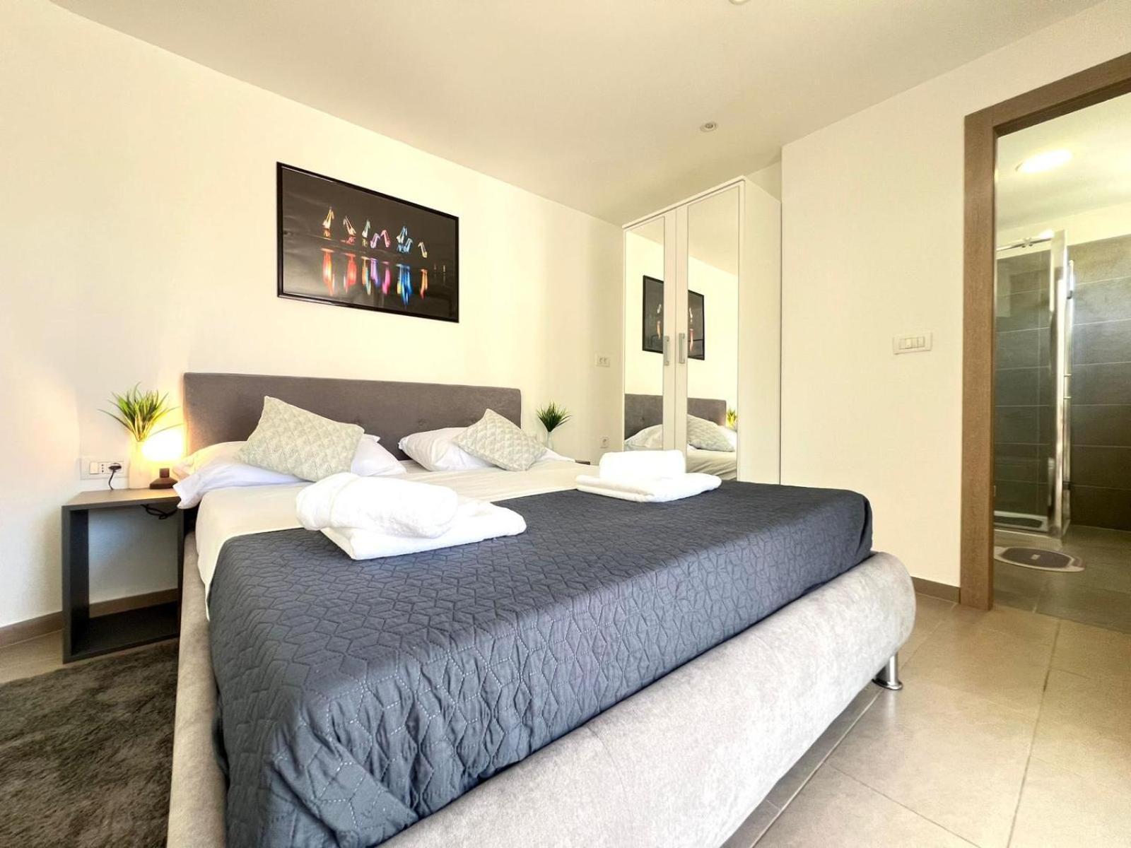 Azzurro Mare Apartment Pula Exterior photo
